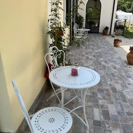 Гостевой дом Non Usare La Casina Di Sandro Ночера-Умбра