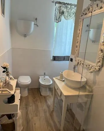 Non Usare La Casina Di Sandro Гостевой дом