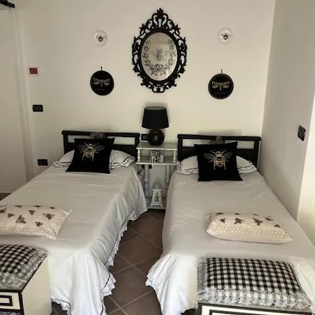 Maison d'hôtes Non Usare La Casina Di Sandro *