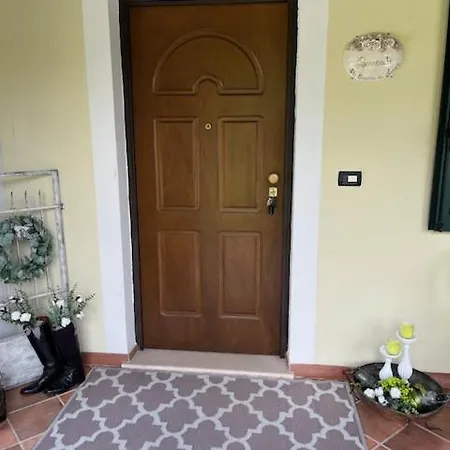 Non Usare La Casina Di Sandro Maison d'hôtes *